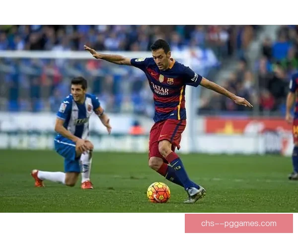 沃尔什在巴萨女足中场指挥若定展现领导力助球队攻防转换流畅