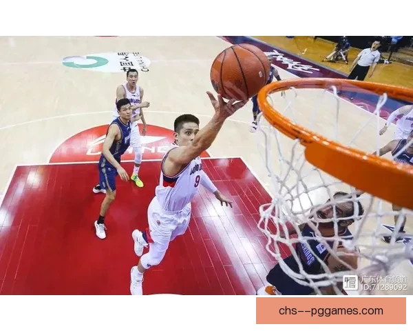 约罗法甲客场防守严密多次化解危机展现强大抗压能力